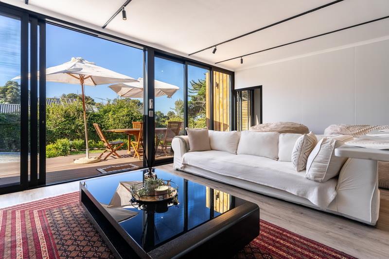4 Bedroom Property for Sale in Constantia Western Cape